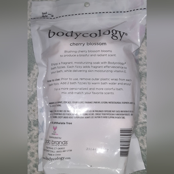 Bodycology Cherry Blossom Bath Fizzies Bath bombs, 8 count . NEW - Picture 3 of 4